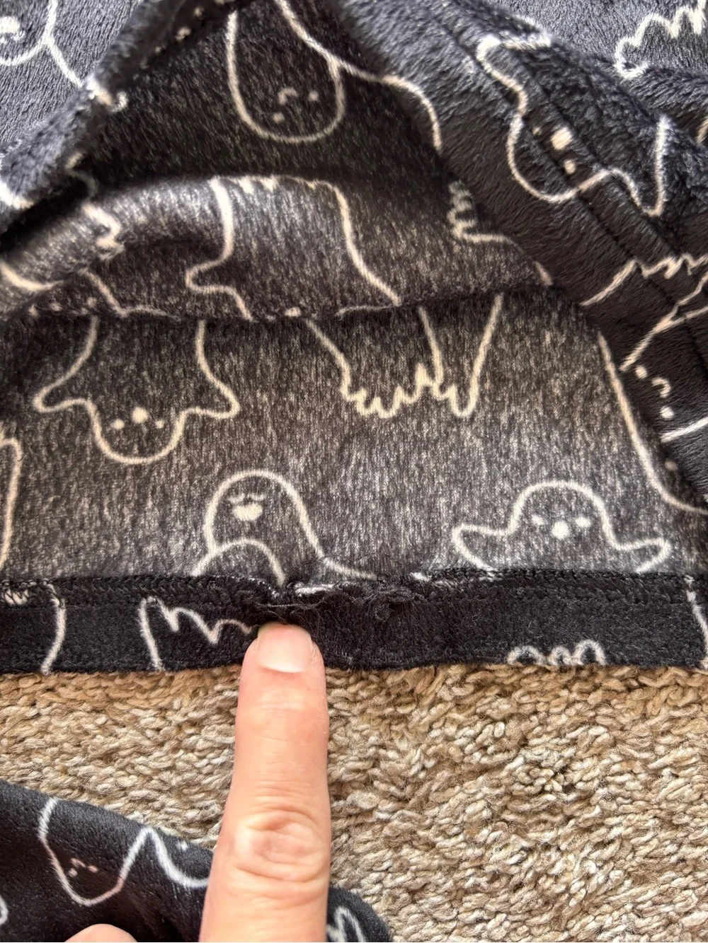 Cat & Jack Halloween 👻 pajama 2 piece set black kids size 8